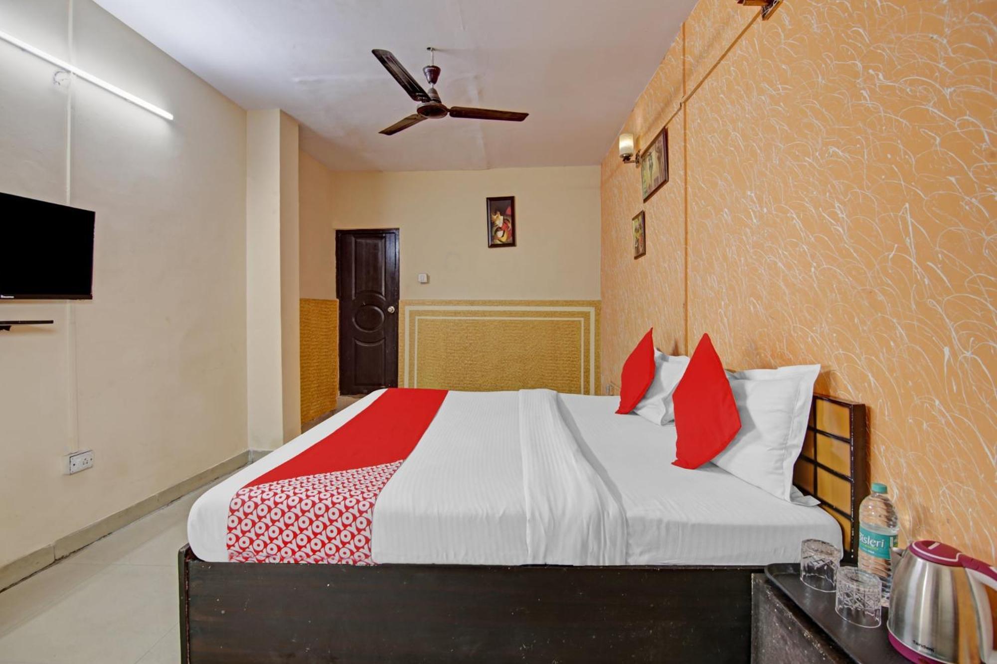 Hotel O Glorious Stayz โนอิดา ภายนอก รูปภาพ