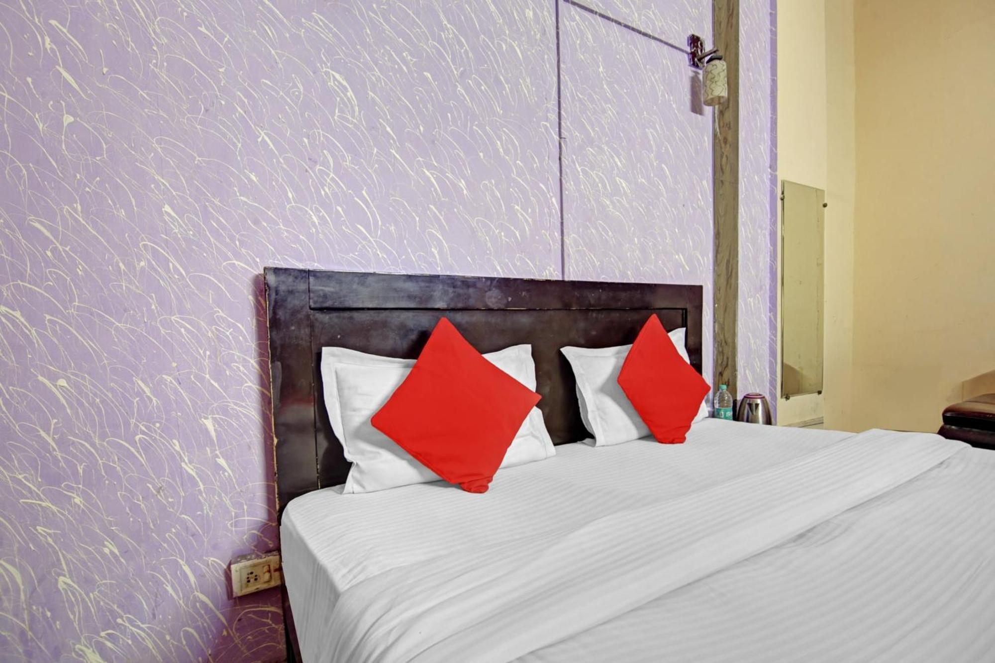 Hotel O Glorious Stayz โนอิดา ภายนอก รูปภาพ